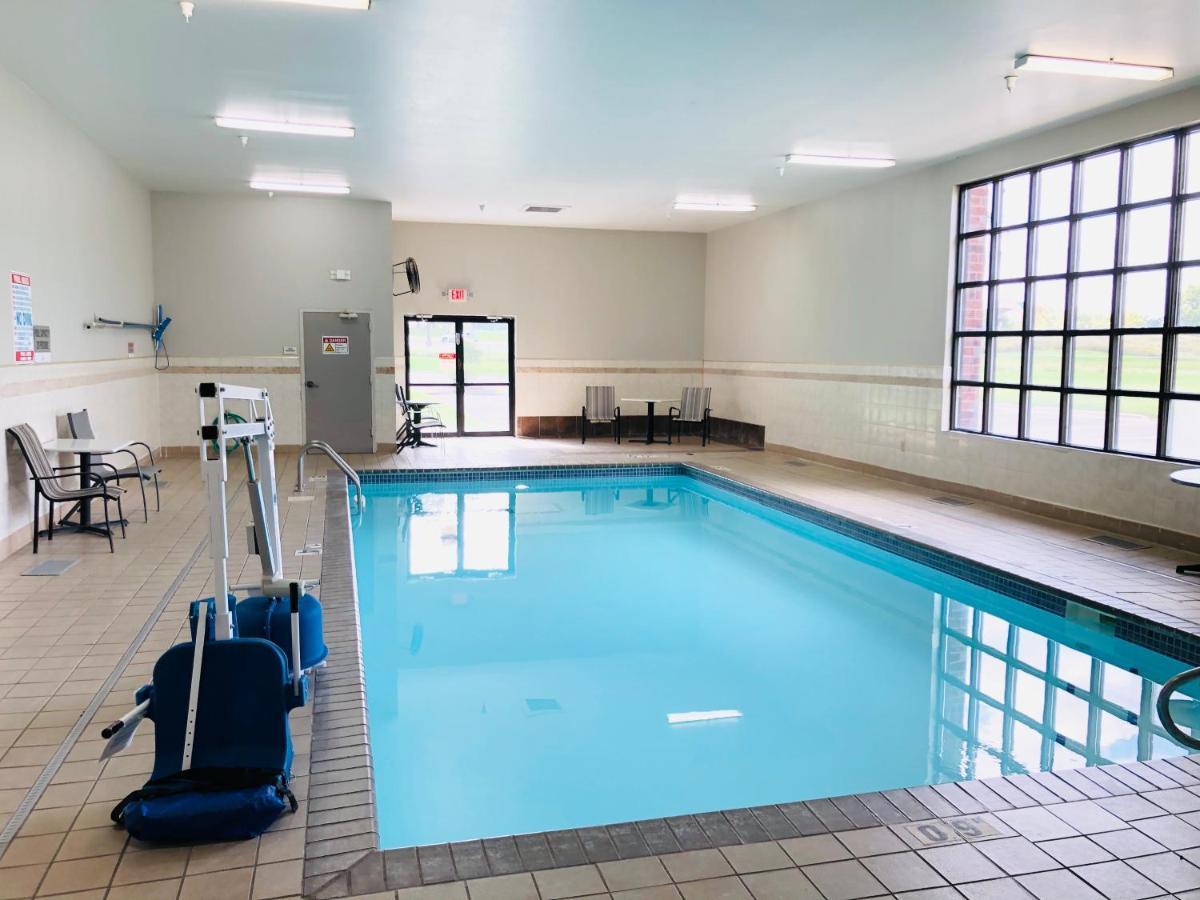 La Quinta By Wyndham Minneapolis Northwest Бруклин Парк Екстериор снимка