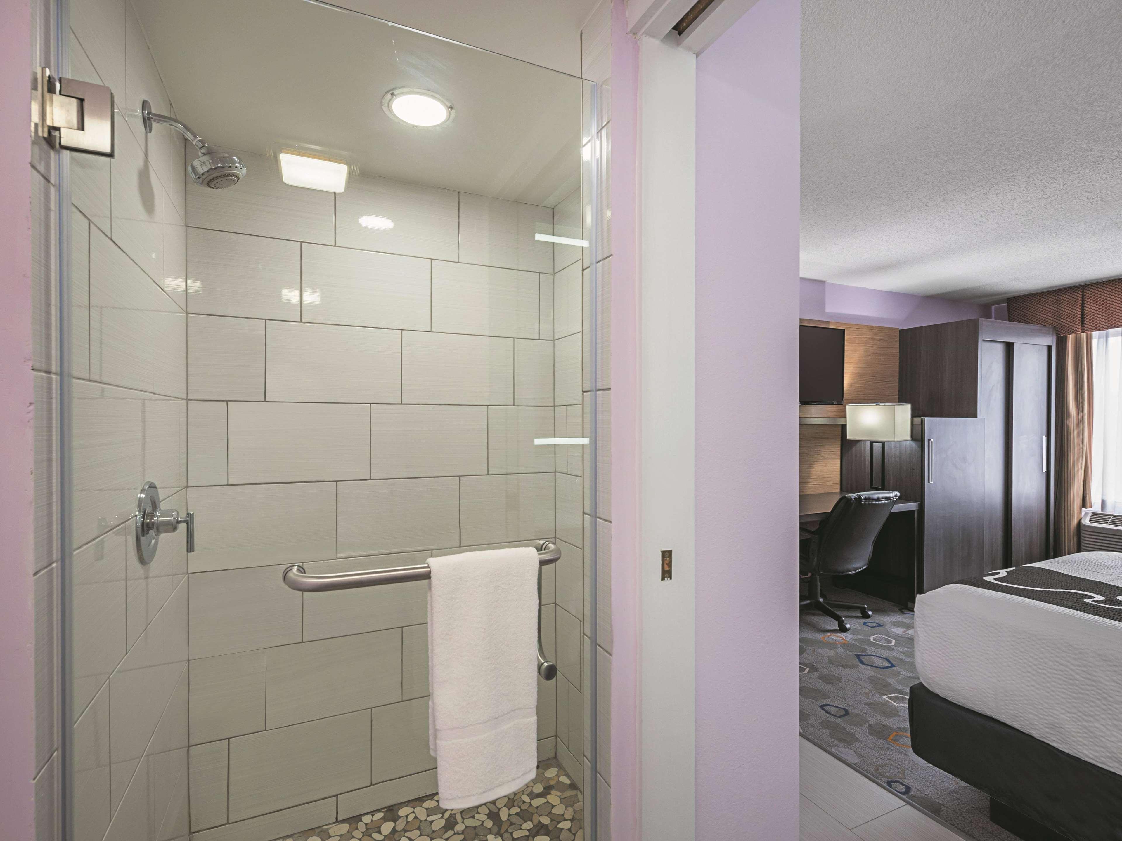 La Quinta By Wyndham Minneapolis Northwest Бруклин Парк Екстериор снимка