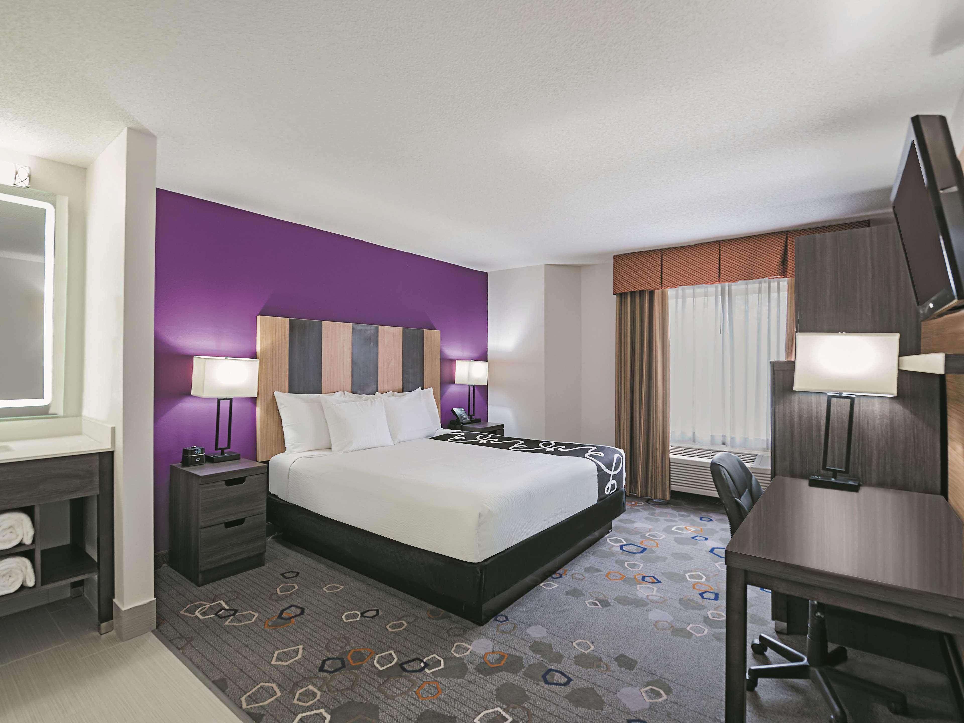 La Quinta By Wyndham Minneapolis Northwest Бруклин Парк Екстериор снимка
